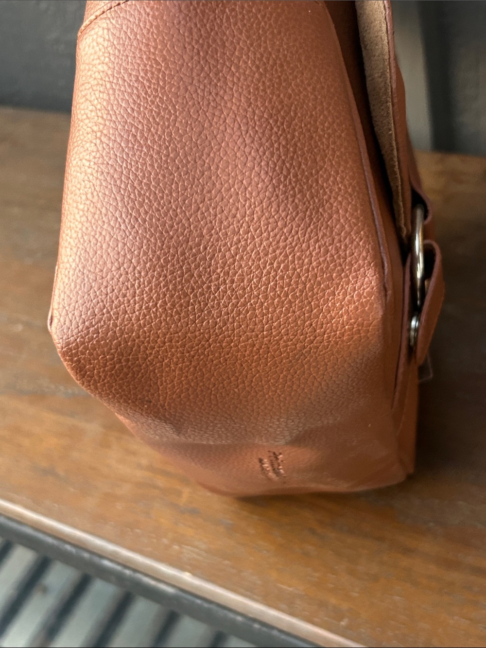 Primewear Women's Tan Leather 2 Wine Bottle Backpack with corkscrew - Picture 8 of 17